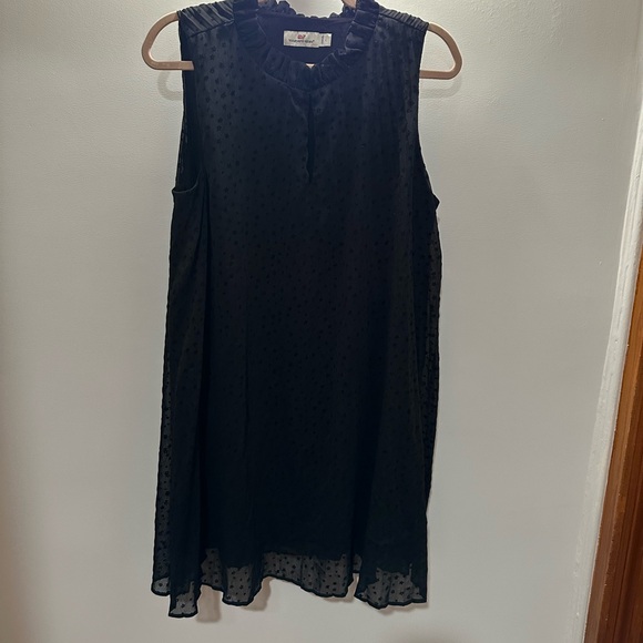 Vineyard Vines Dresses & Skirts - Vineyard Vines Size L Black Sleeveless Sheath Dress w/ gathered ruffle neck